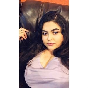 Meet your Posher, Abril